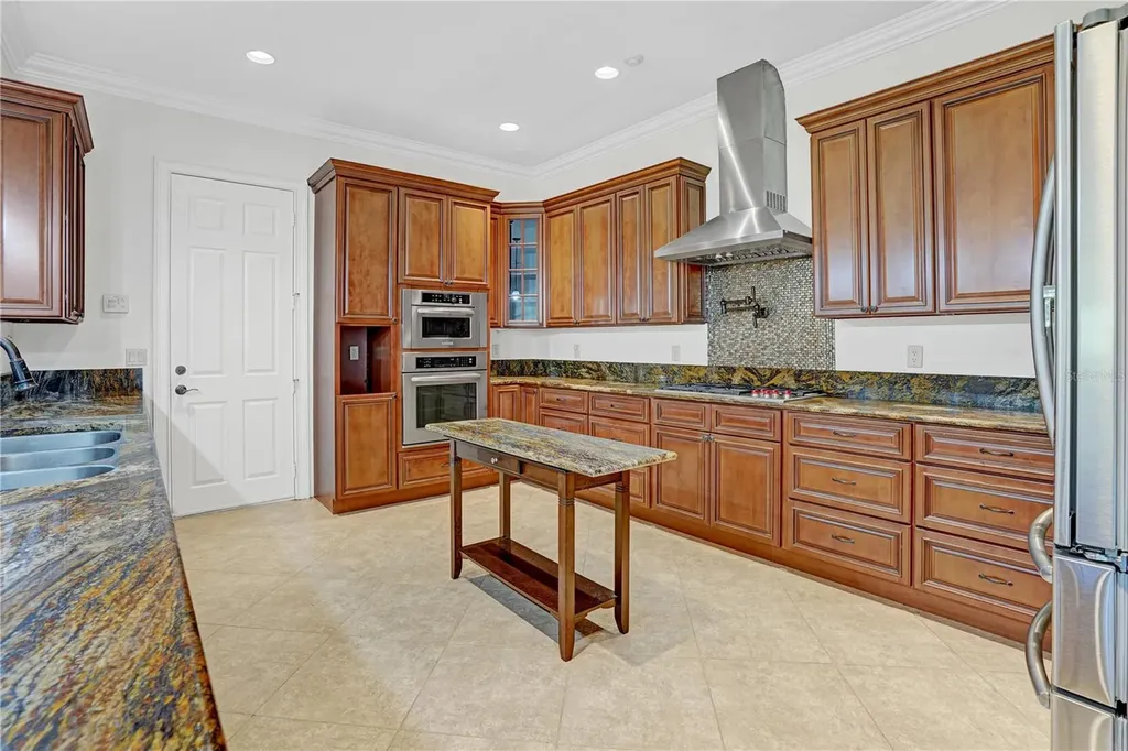 5811 NW Blue Bonnet Court Port St Lucie FL 34986