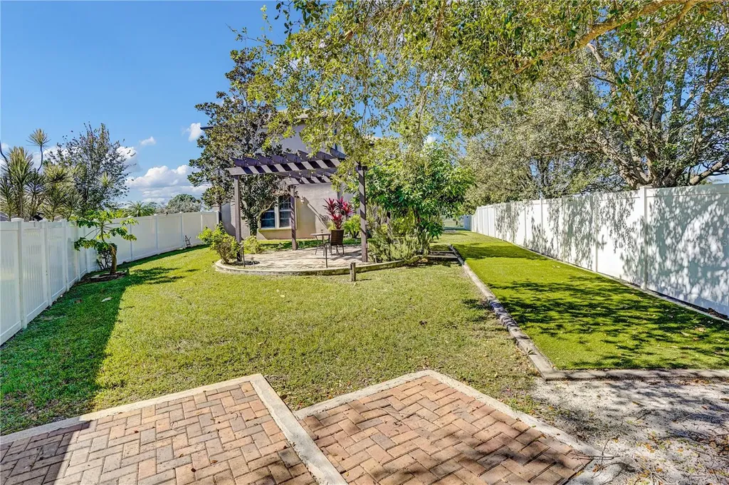 5811 NW Blue Bonnet Court Port St Lucie FL 34986