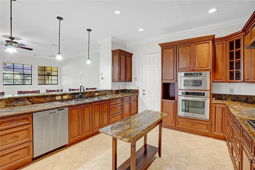 5811 NW Blue Bonnet Court Port St Lucie FL 34986