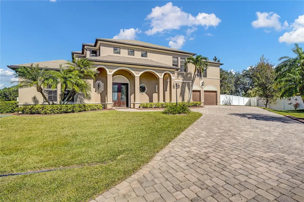 5811 NW Blue Bonnet Court Port St Lucie FL 34986