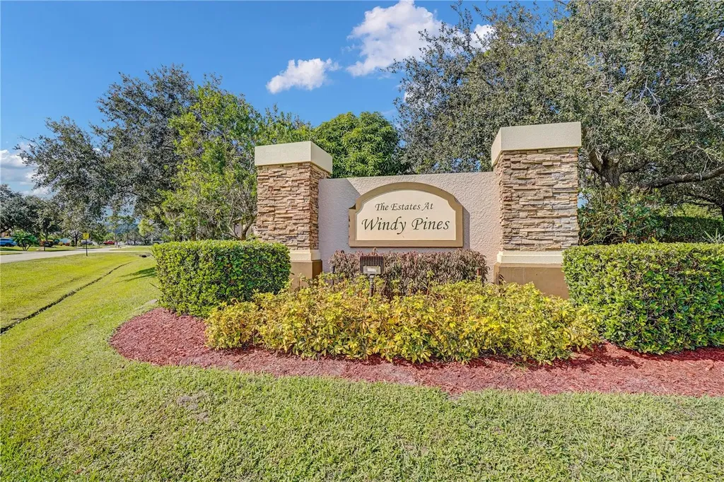 5811 NW Blue Bonnet Court Port St Lucie FL 34986