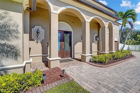 5811 NW Blue Bonnet Court Port St Lucie FL 34986