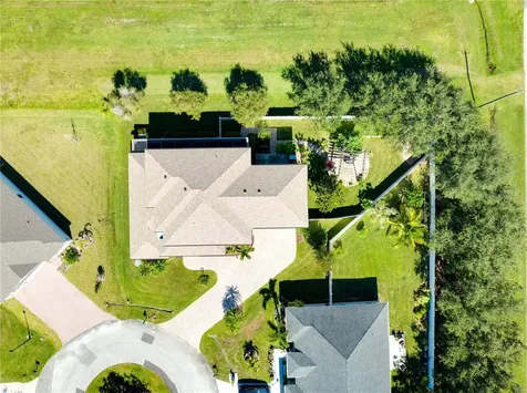 5811 NW Blue Bonnet Court Port St Lucie FL 34986