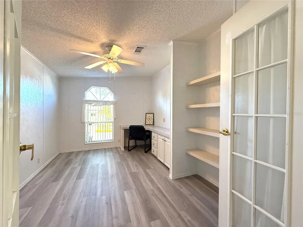 209 N Saint Thomas Circle Apollo Beach FL 33572