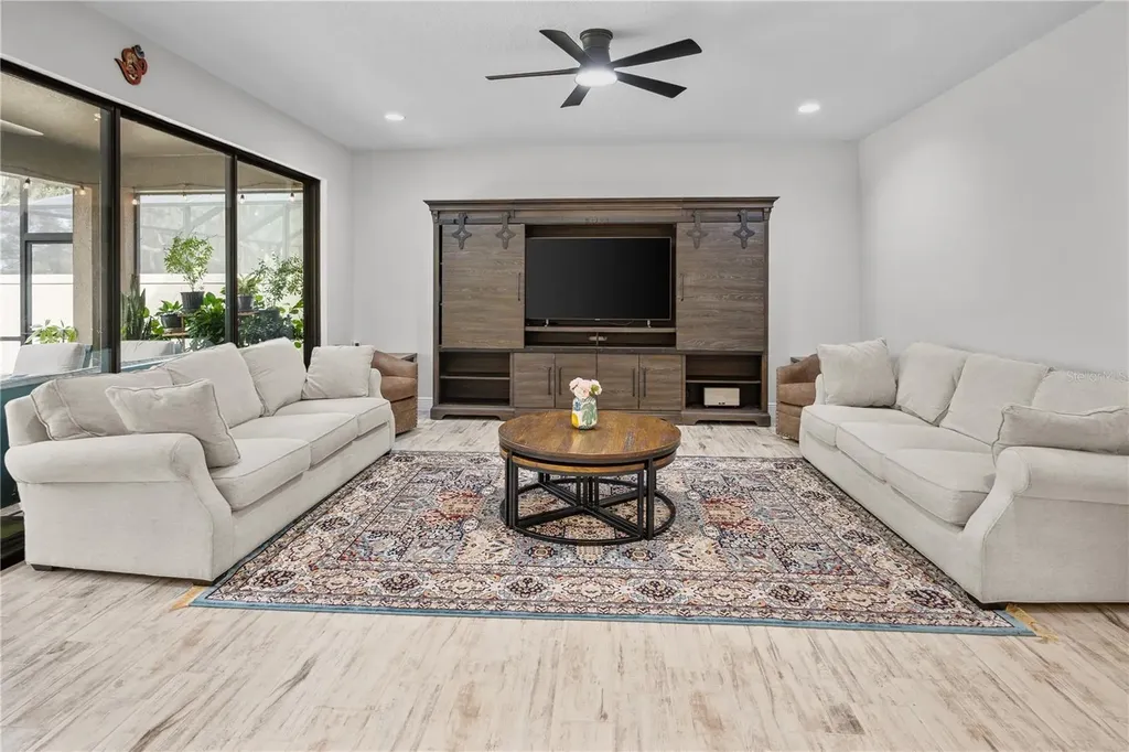14654 Horse Trot Road Lithia FL 33547