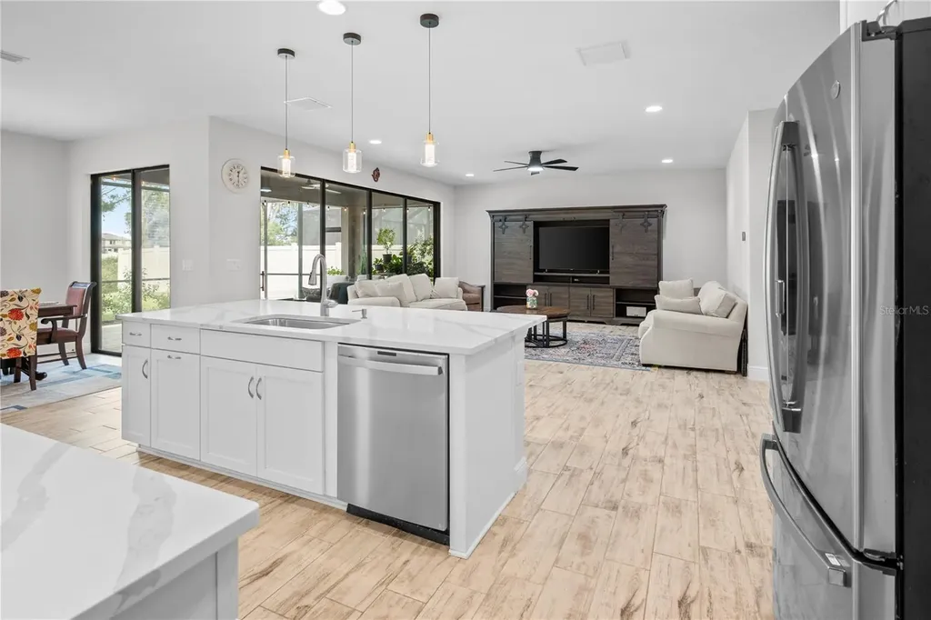 14654 Horse Trot Road Lithia FL 33547