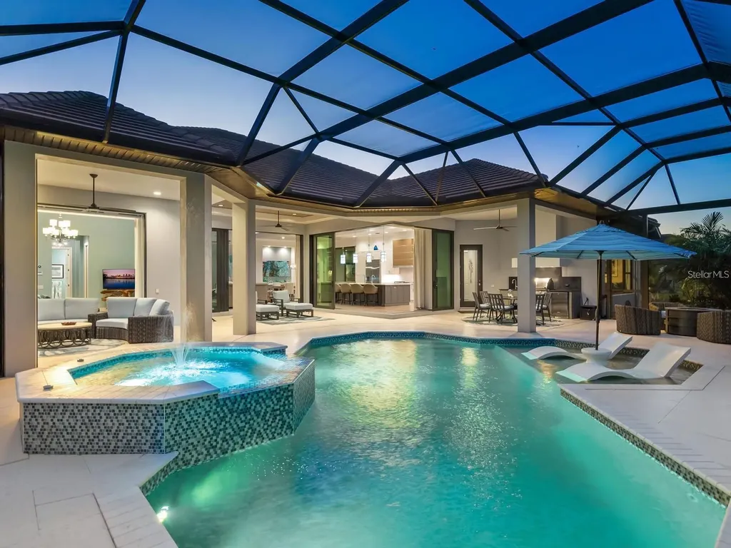9224 Starry Night Avenue Sarasota FL 34241