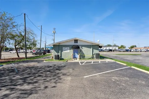 1610 1st Street S Winter Haven FL 33880