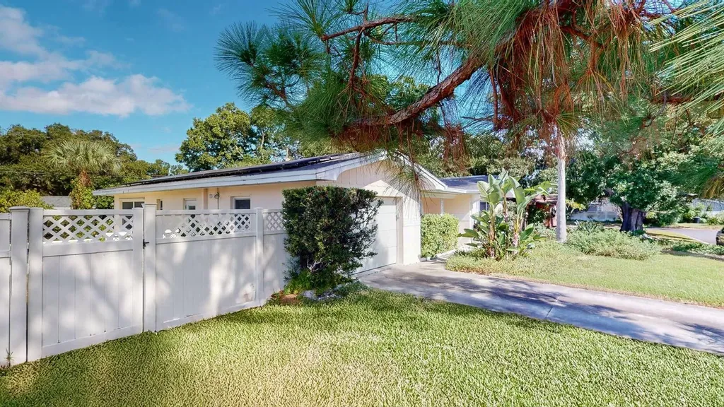 1618 Tuscola Road Clearwater FL 33756