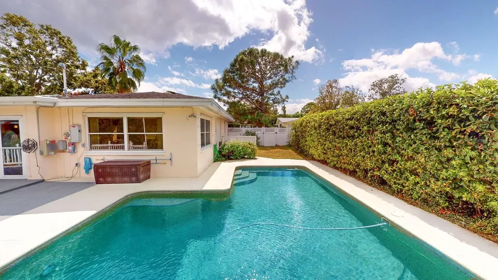 1618 Tuscola Road Clearwater FL 33756