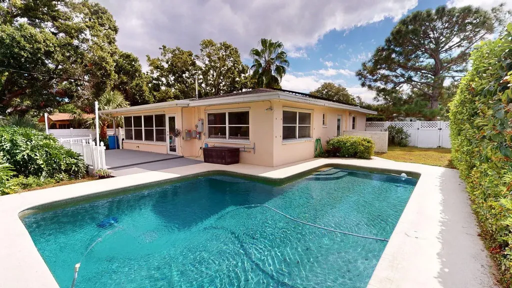 1618 Tuscola Road Clearwater FL 33756