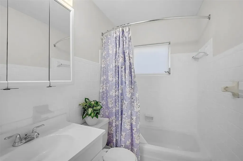 5940 Easy Street Bradenton FL 34207