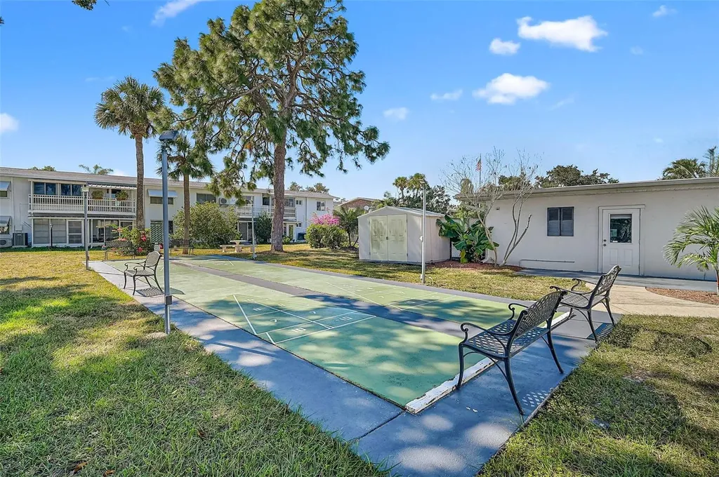 5940 Easy Street Bradenton FL 34207