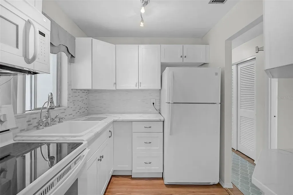 5940 Easy Street Bradenton FL 34207