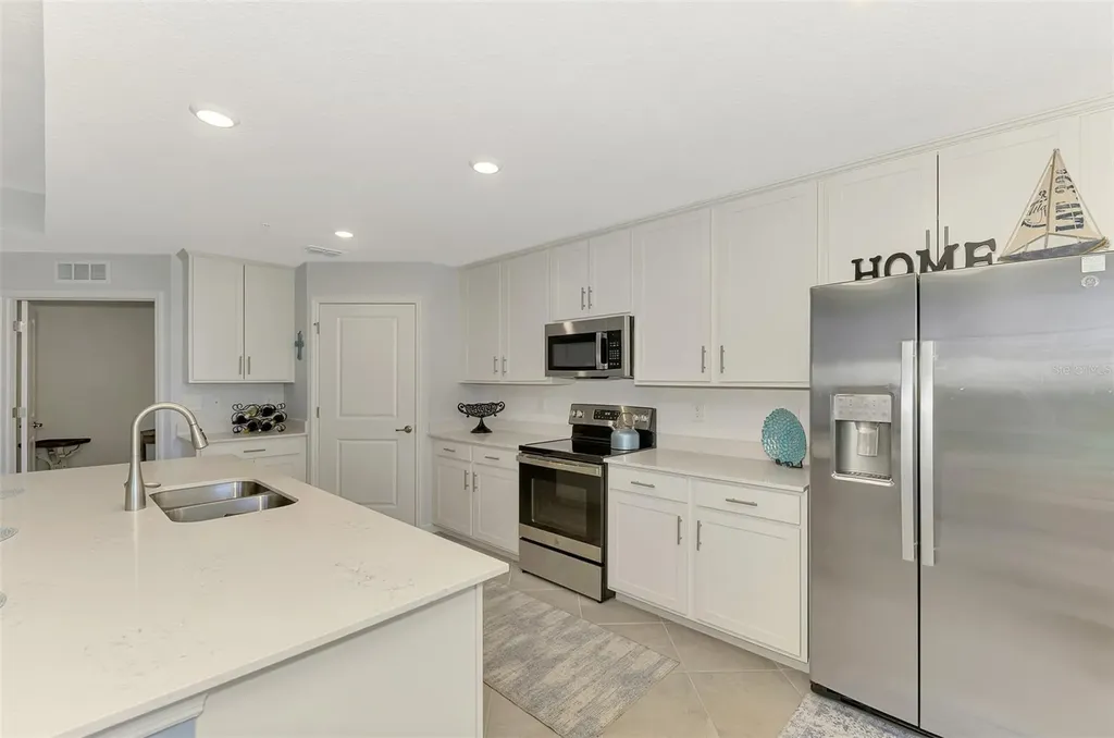 12520 Galapagos Court Venice FL 34293