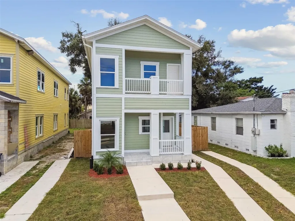 2313 E Columbus Drive Tampa FL 33605