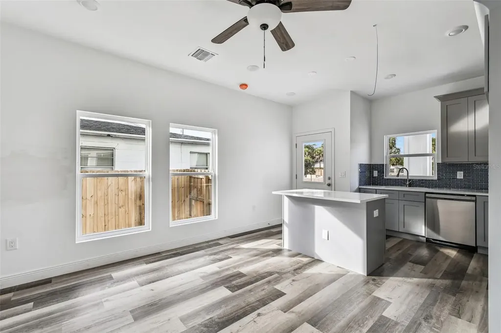2313 E Columbus Drive Tampa FL 33605