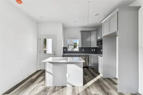 2313 E Columbus Drive Tampa FL 33605
