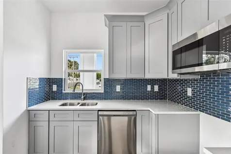 2313 E Columbus Drive Tampa FL 33605