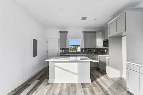 2313 E Columbus Drive Tampa FL 33605