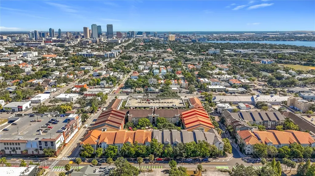 402 S Armenia Avenue Tampa FL 33609