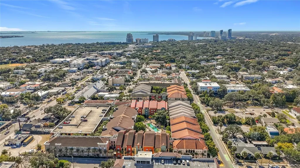 402 S Armenia Avenue Tampa FL 33609