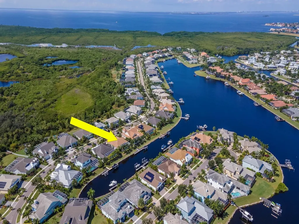 717 Manns Harbor Drive Apollo Beach FL 33572