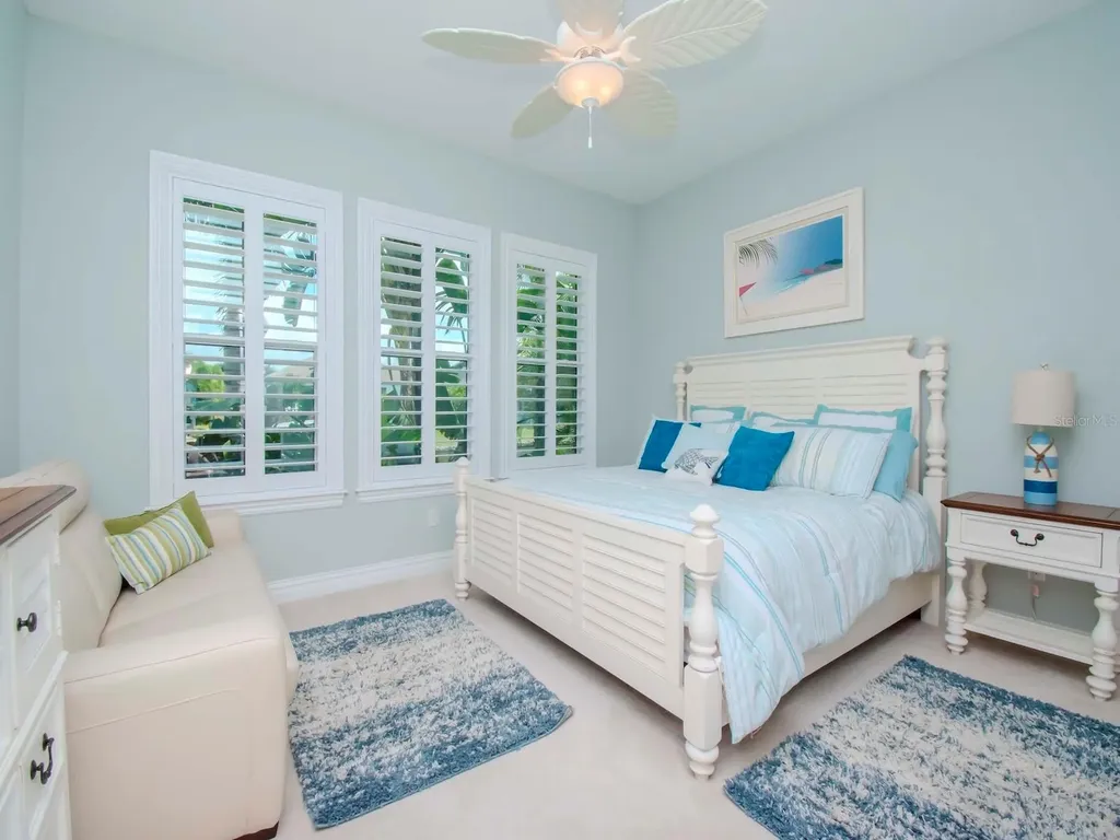 717 Manns Harbor Drive Apollo Beach FL 33572