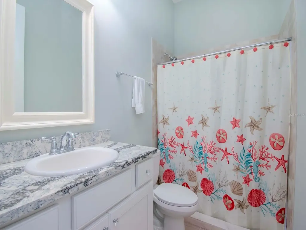 717 Manns Harbor Drive Apollo Beach FL 33572