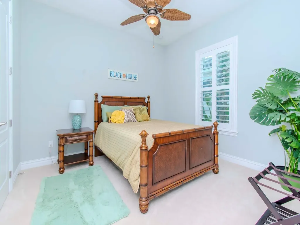 717 Manns Harbor Drive Apollo Beach FL 33572