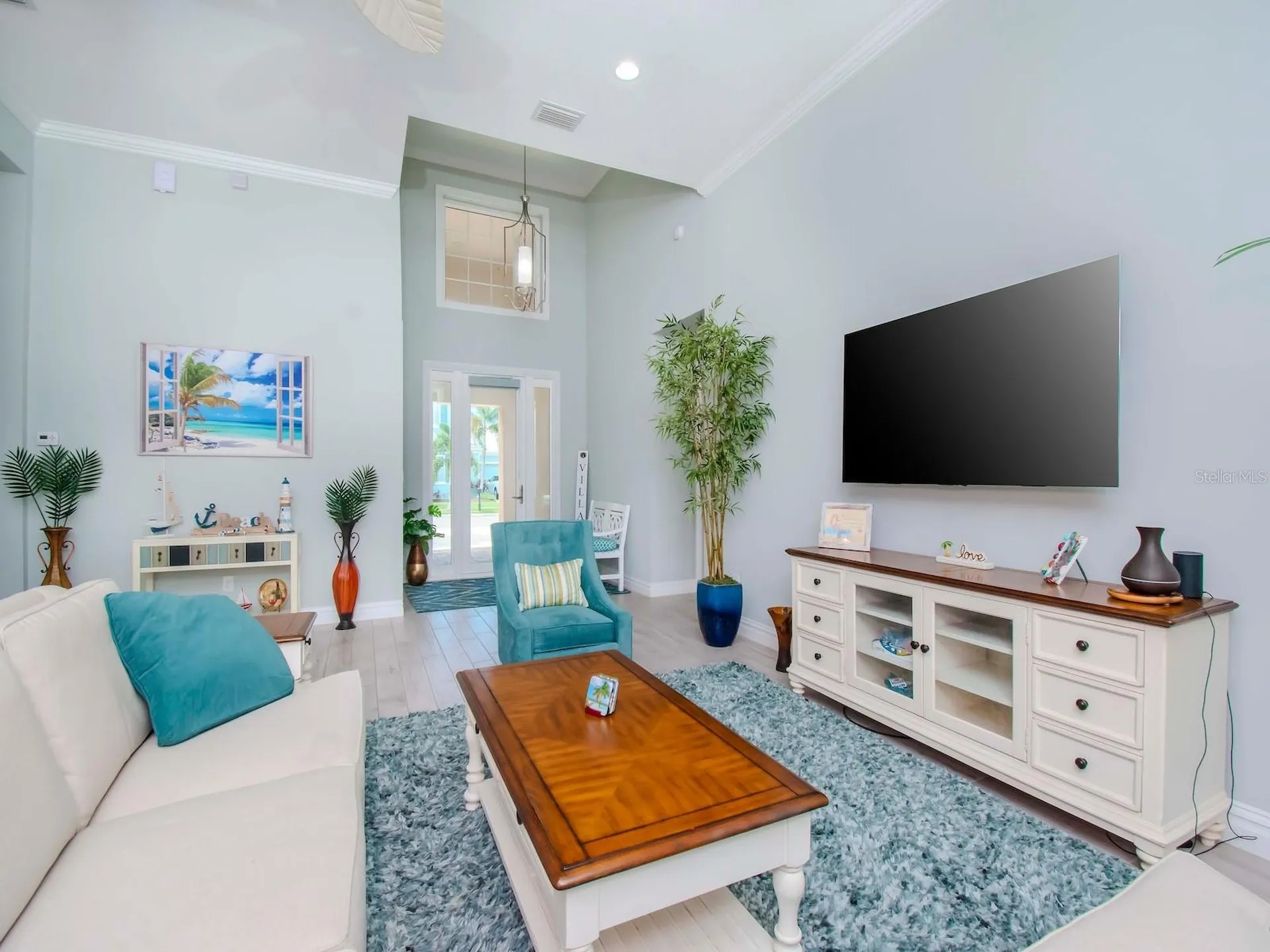 717 Manns Harbor Drive Apollo Beach FL 33572