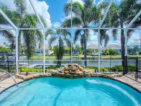 717 Manns Harbor Drive Apollo Beach FL 33572