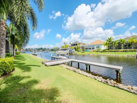 717 Manns Harbor Drive Apollo Beach FL 33572