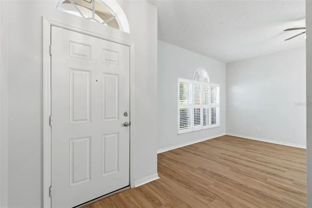 10232 Grant Creek Drive Tampa FL 33647