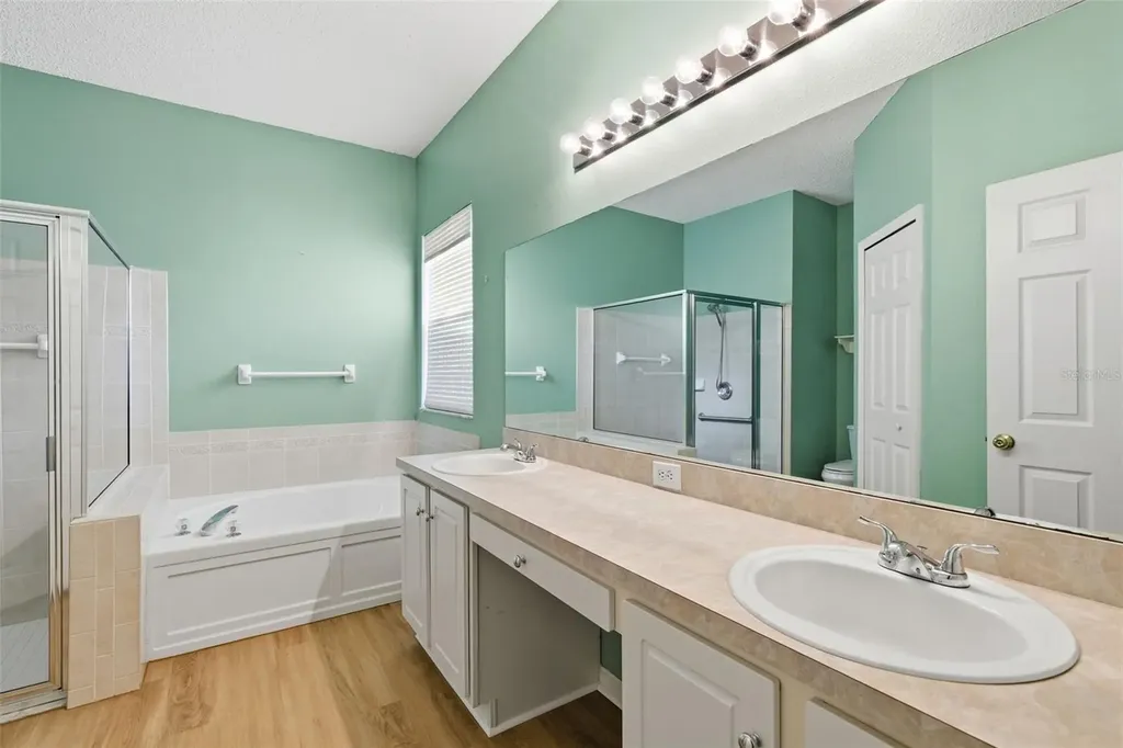 10232 Grant Creek Drive Tampa FL 33647