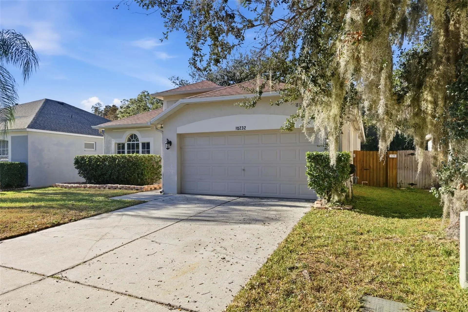 10232 Grant Creek Drive Tampa FL 33647