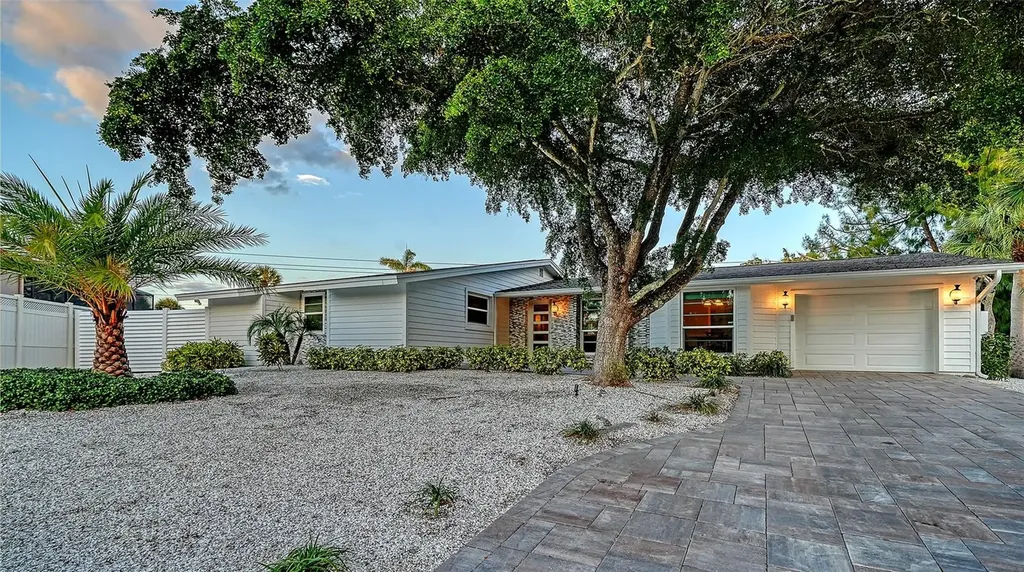 783 Birdsong Lane Sarasota FL 34242