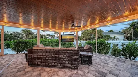 783 Birdsong Lane Sarasota FL 34242