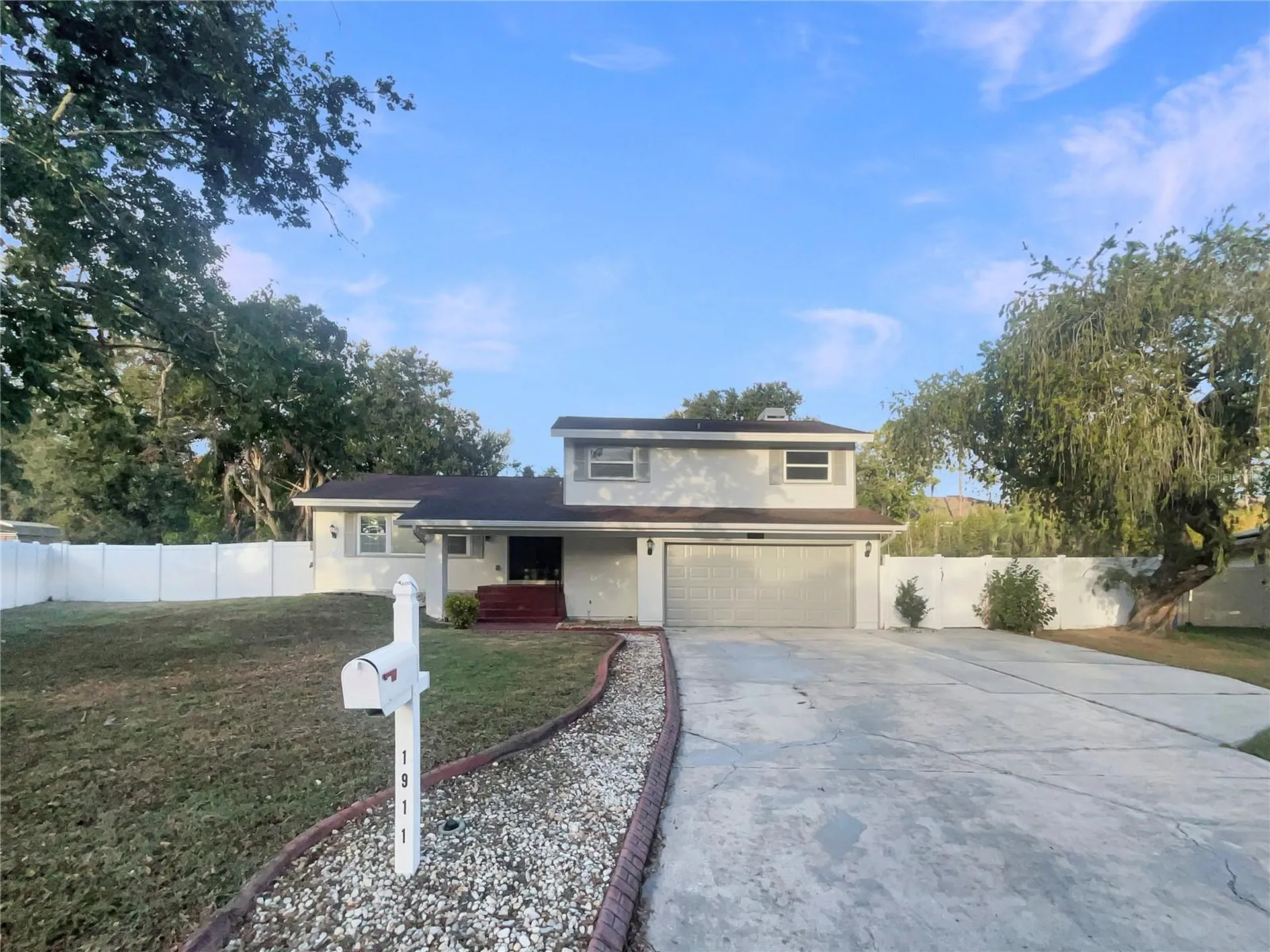 1911 Rambling Lane Brandon FL 33510