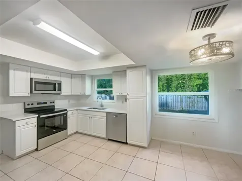 1911 Rambling Lane Brandon FL 33510