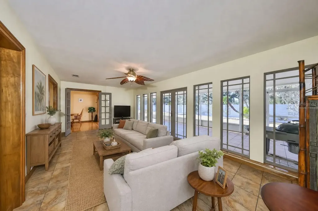 1818 Danbury Drive Sun City Center FL 33573