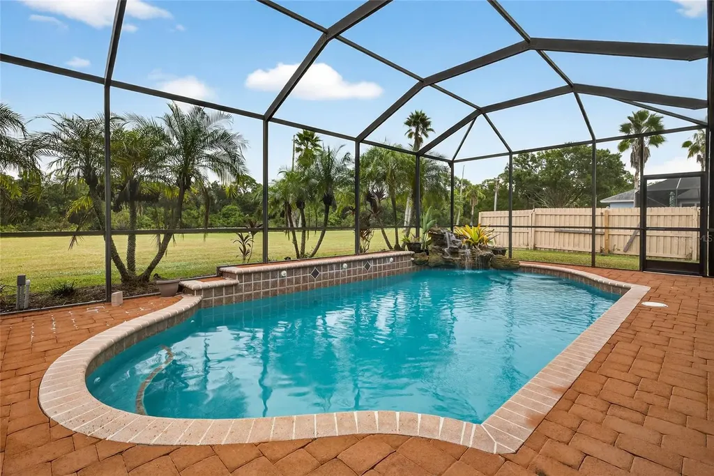 14743 1st Avenue E Bradenton FL 34212