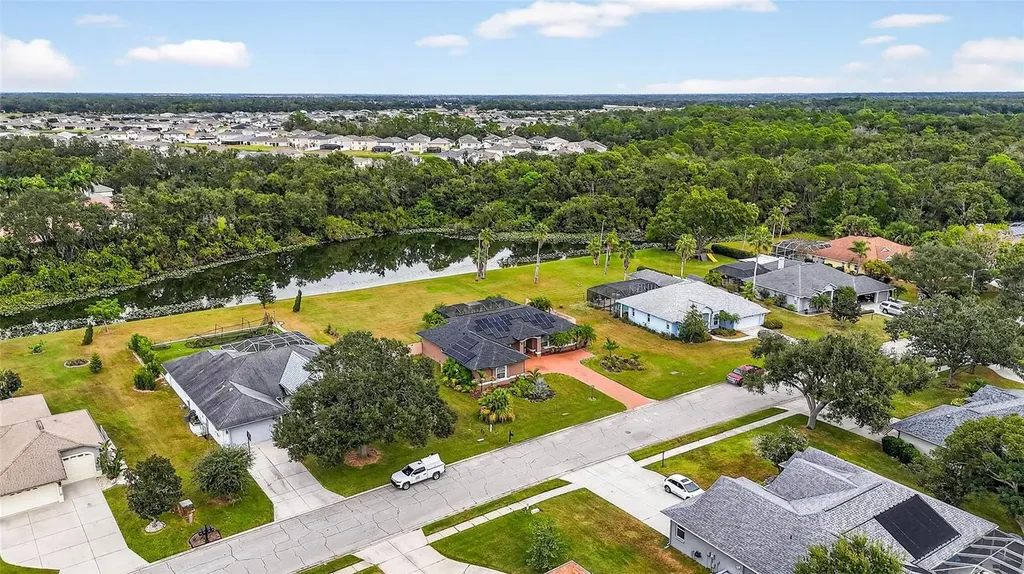 14743 1st Avenue E Bradenton FL 34212