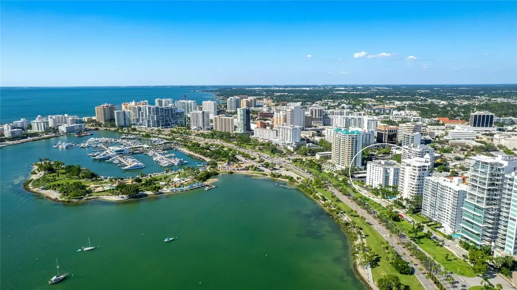 435 S Gulfstream Avenue Sarasota FL 34236