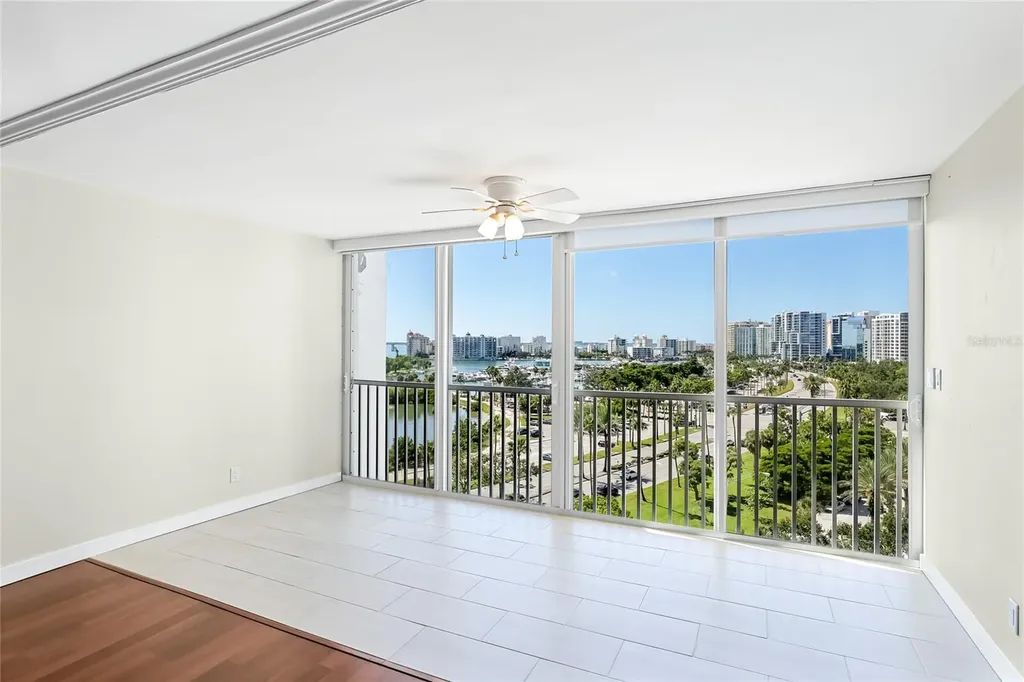 435 S Gulfstream Avenue Sarasota FL 34236
