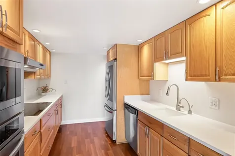 435 S Gulfstream Avenue Sarasota FL 34236