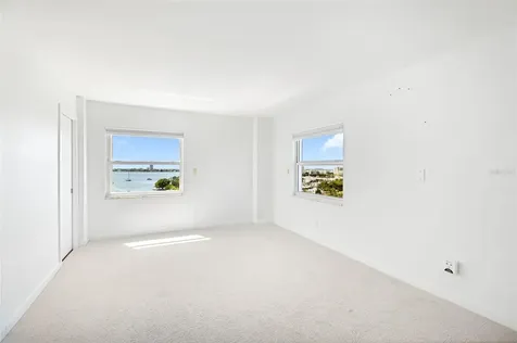 435 S Gulfstream Avenue Sarasota FL 34236