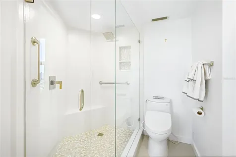 435 S Gulfstream Avenue Sarasota FL 34236