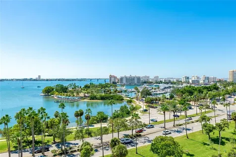 435 S Gulfstream Avenue Sarasota FL 34236