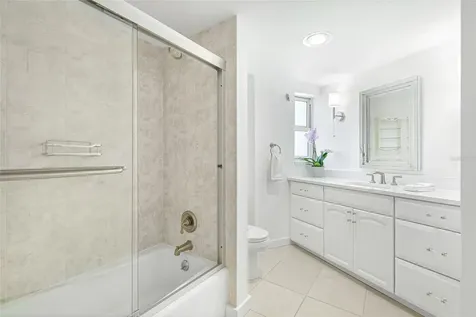 435 S Gulfstream Avenue Sarasota FL 34236